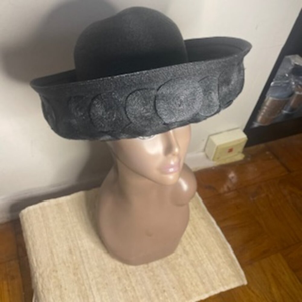 Vintage Disigner Hat